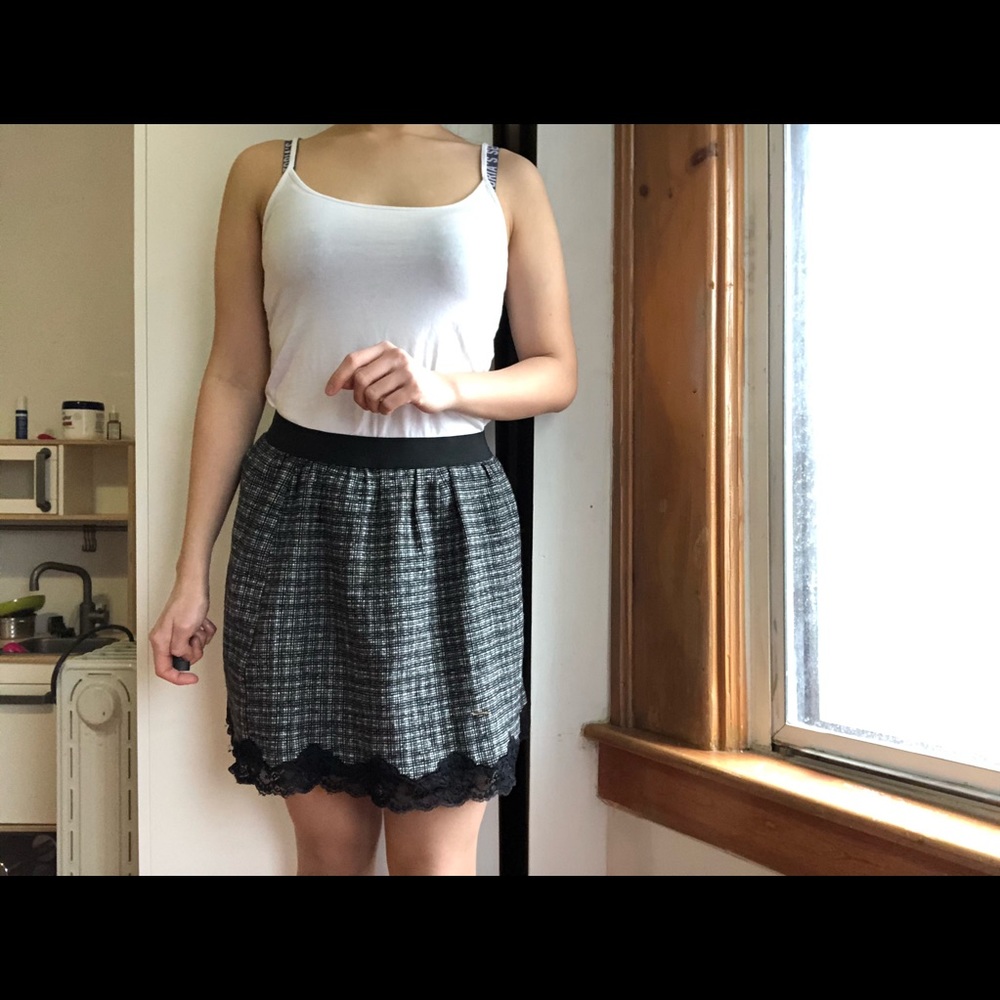 Pattern mini skirt